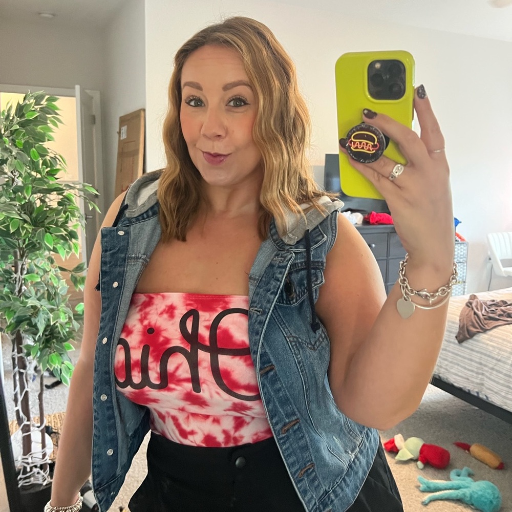 Meet your Posher, Hayley